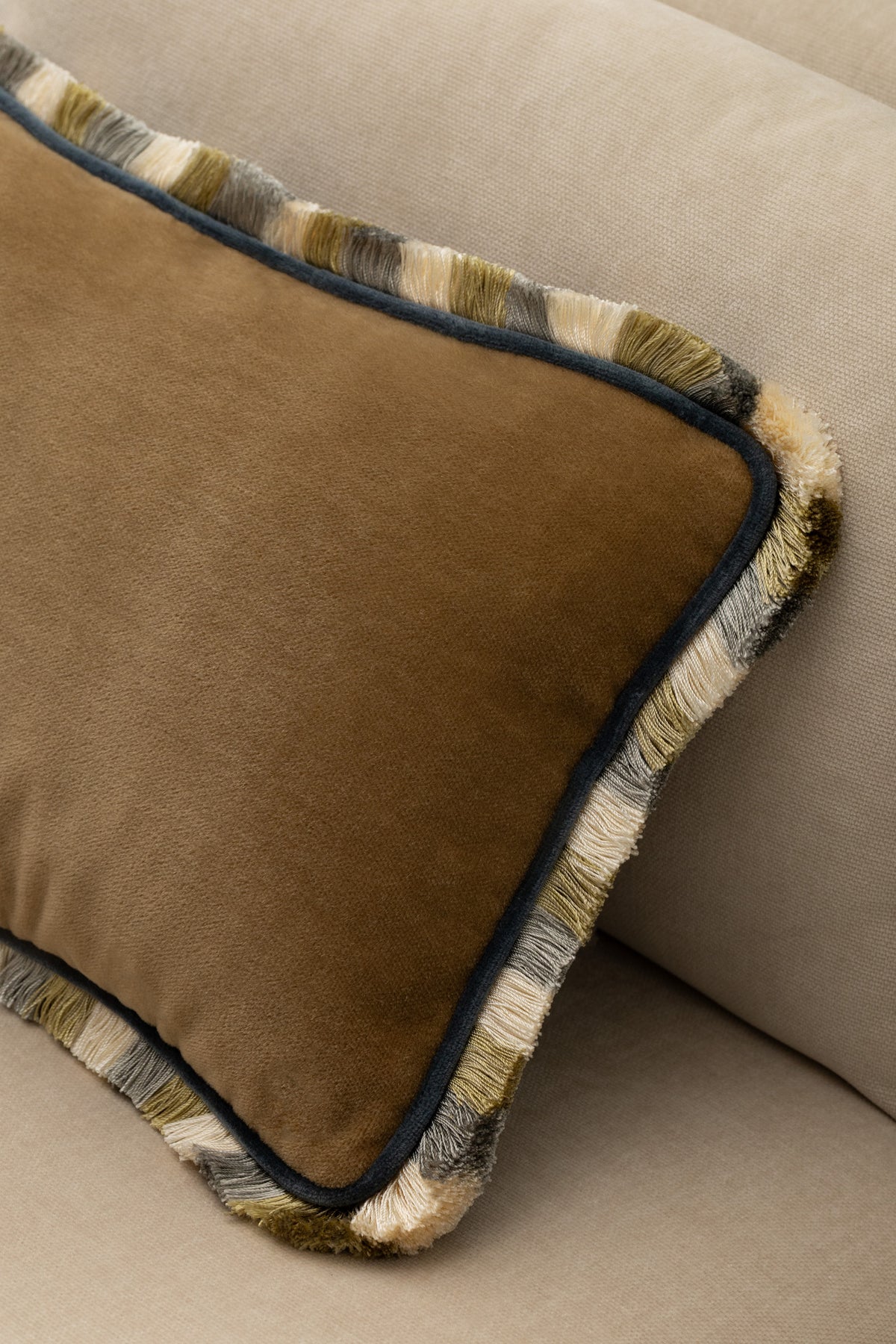 Samuel and Sons Katerina Blocked Brush Fringe — scenography
