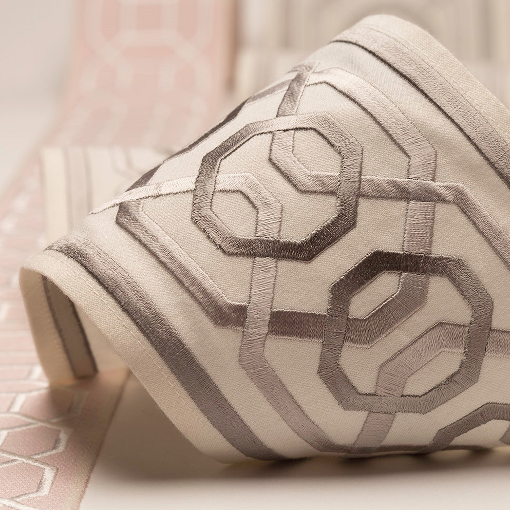 Samuel and Sons Odori Embroidered Border — scenography