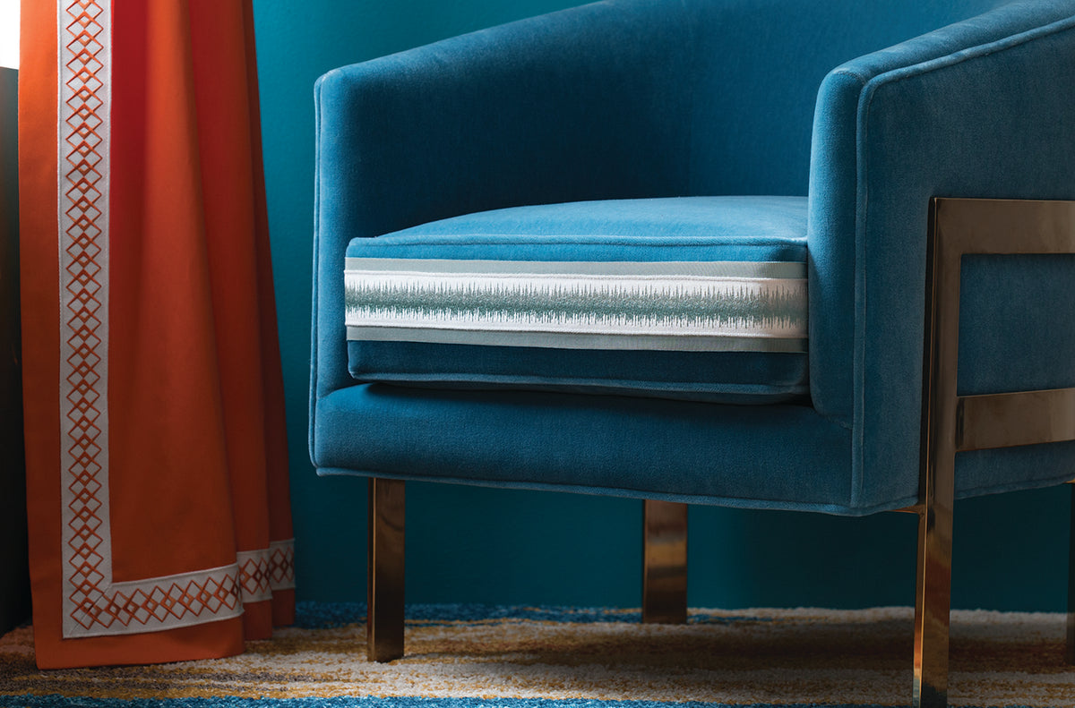 Samuel and Sons Heko Embroidered Border — scenography