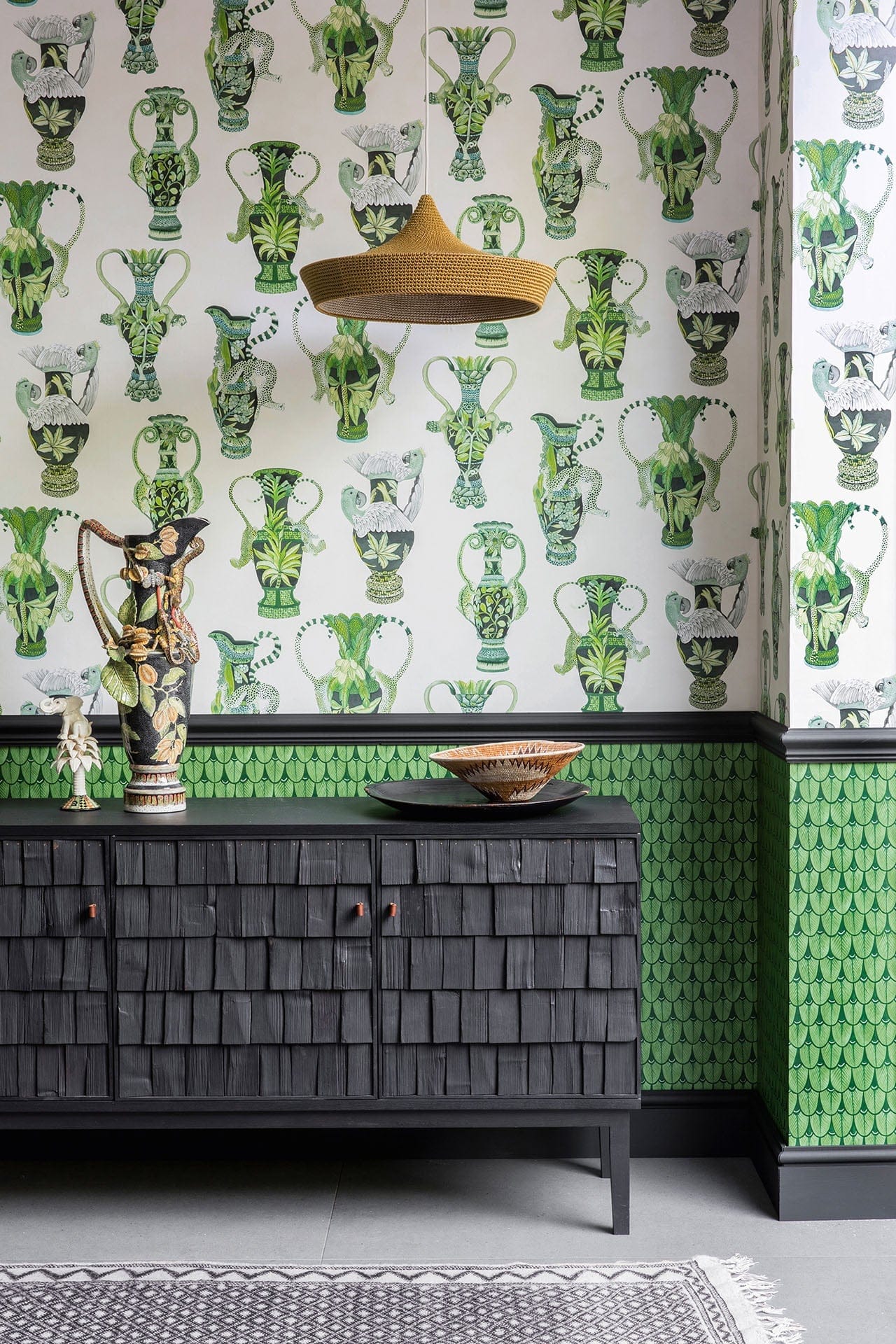 Cole & Son Khulu Vases - interior