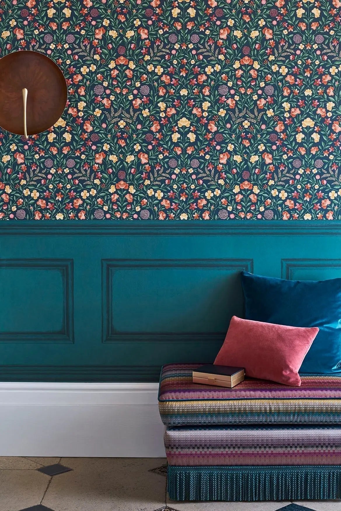 Cole & Son Library Frieze - interior