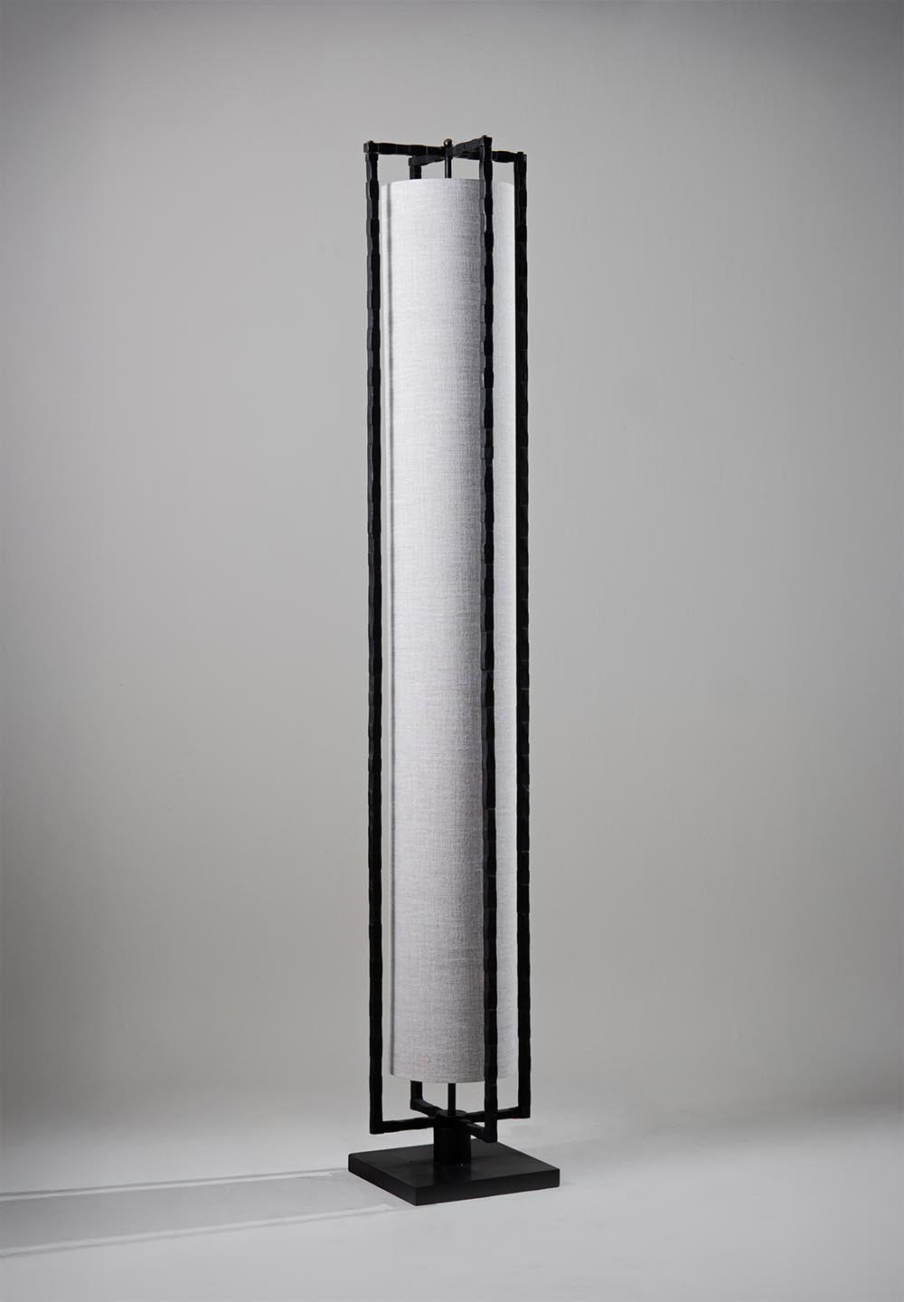 Giacometti Floor Lamp - Carbon