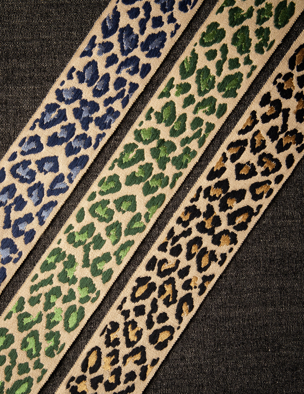 Samuel and Sons Menagerie Border — scenography