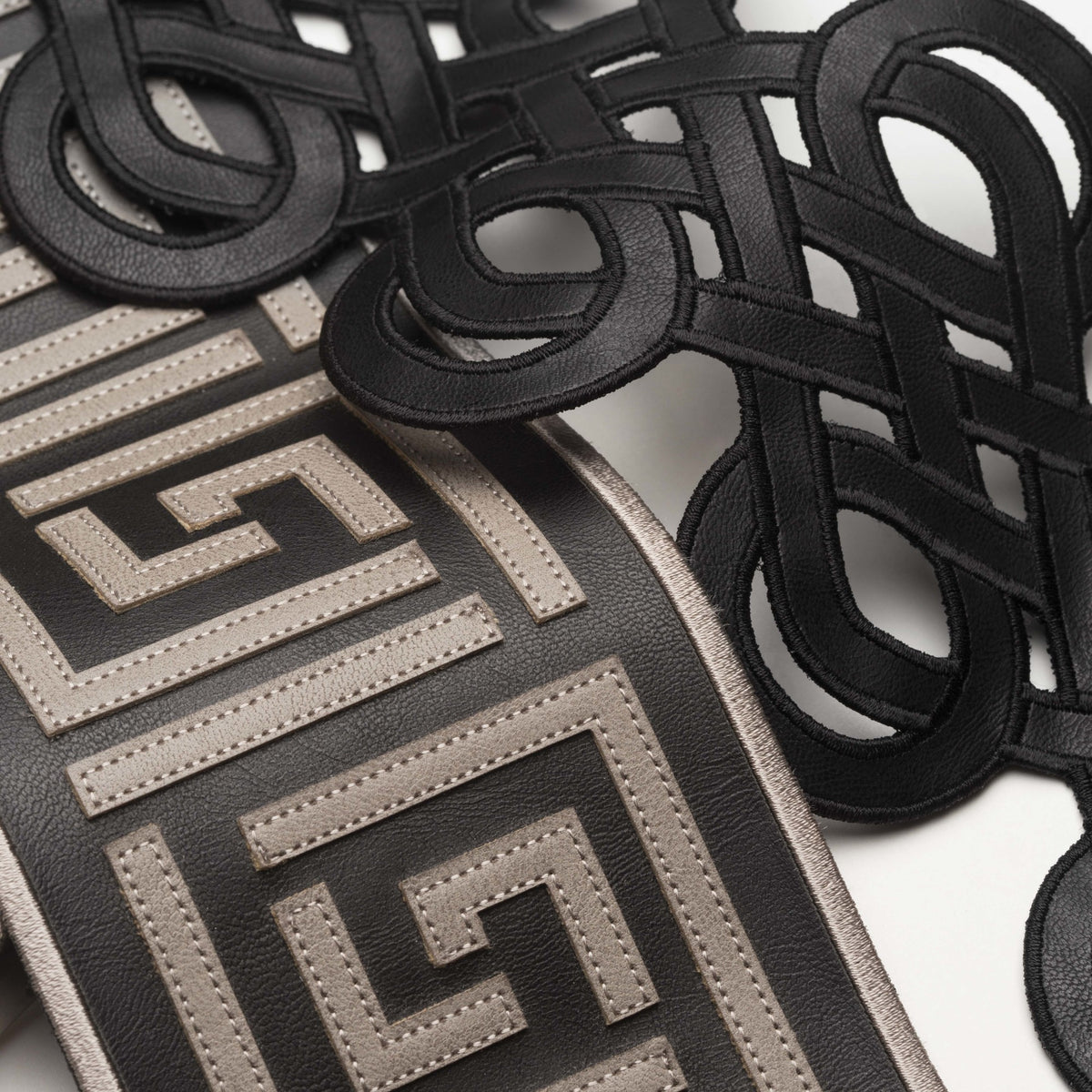 Samuel and Sons Scala Lasercut Border — scenography