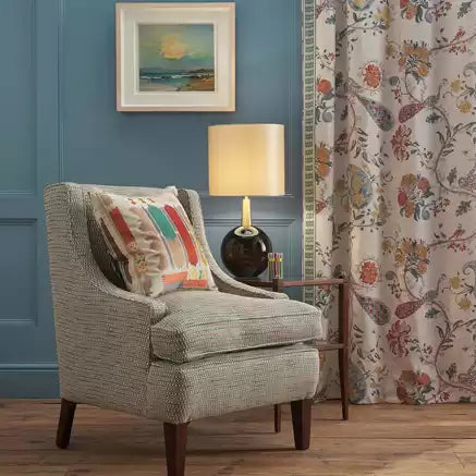 Nina Campbell | Almora - room setting