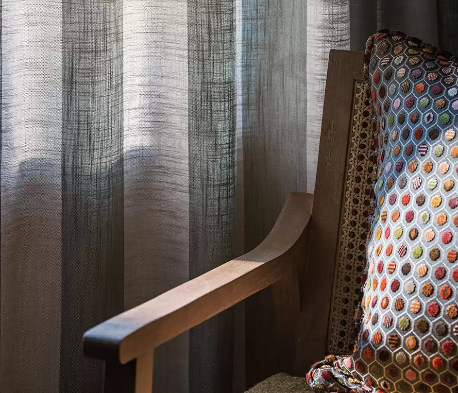 Osborne & Little | Pisa Stretto - room setting