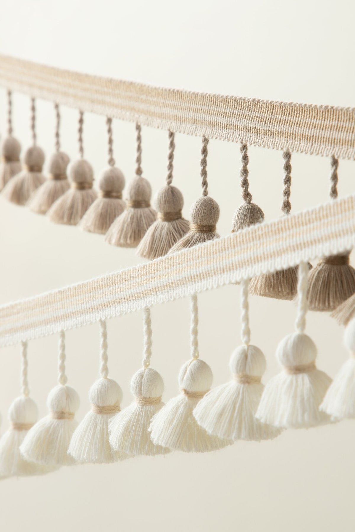 Samuel and Sons Oceanside Tassel Fringe — scenography