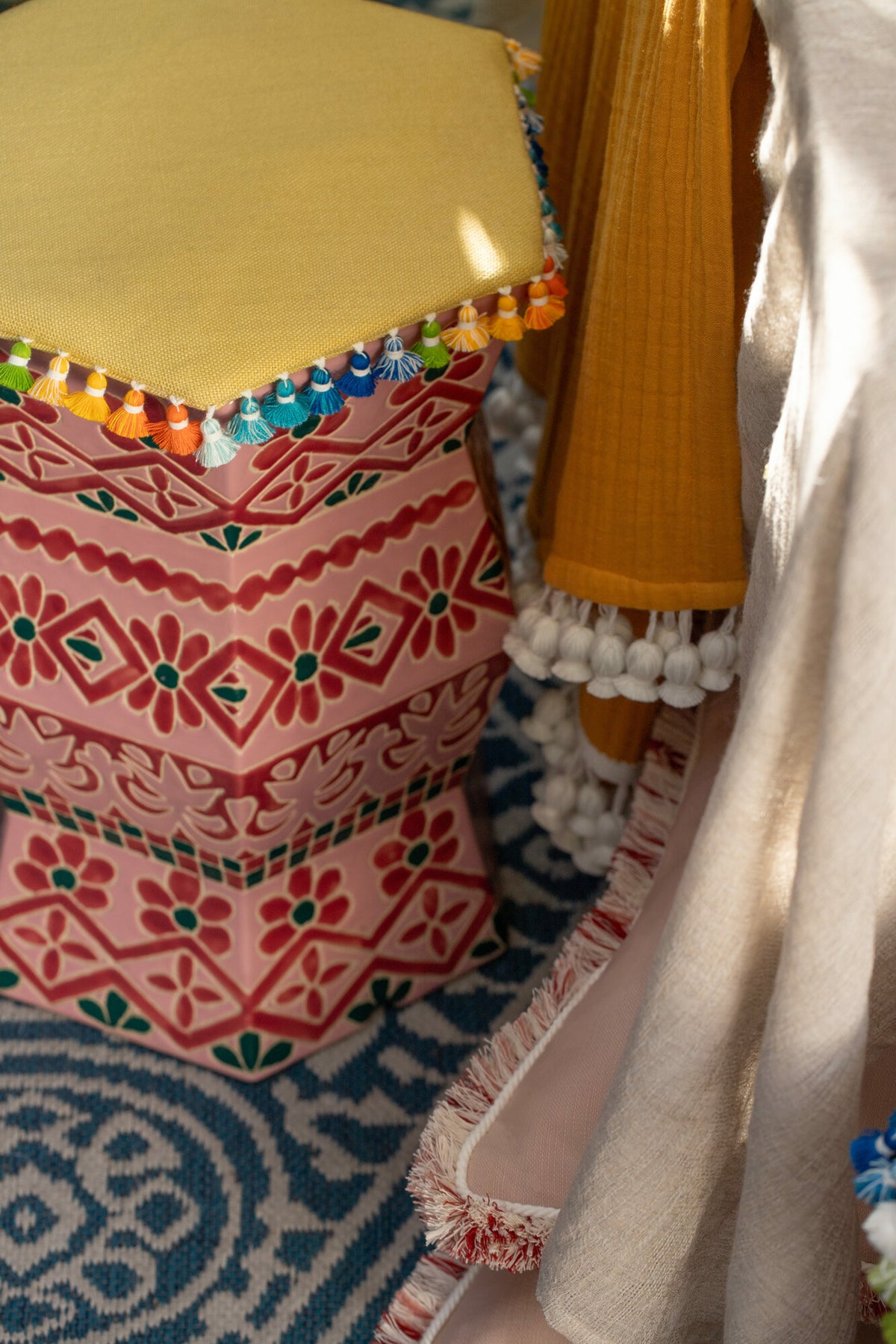 Samuel and Sons Marina Onion Tassel Fringe — scenography
