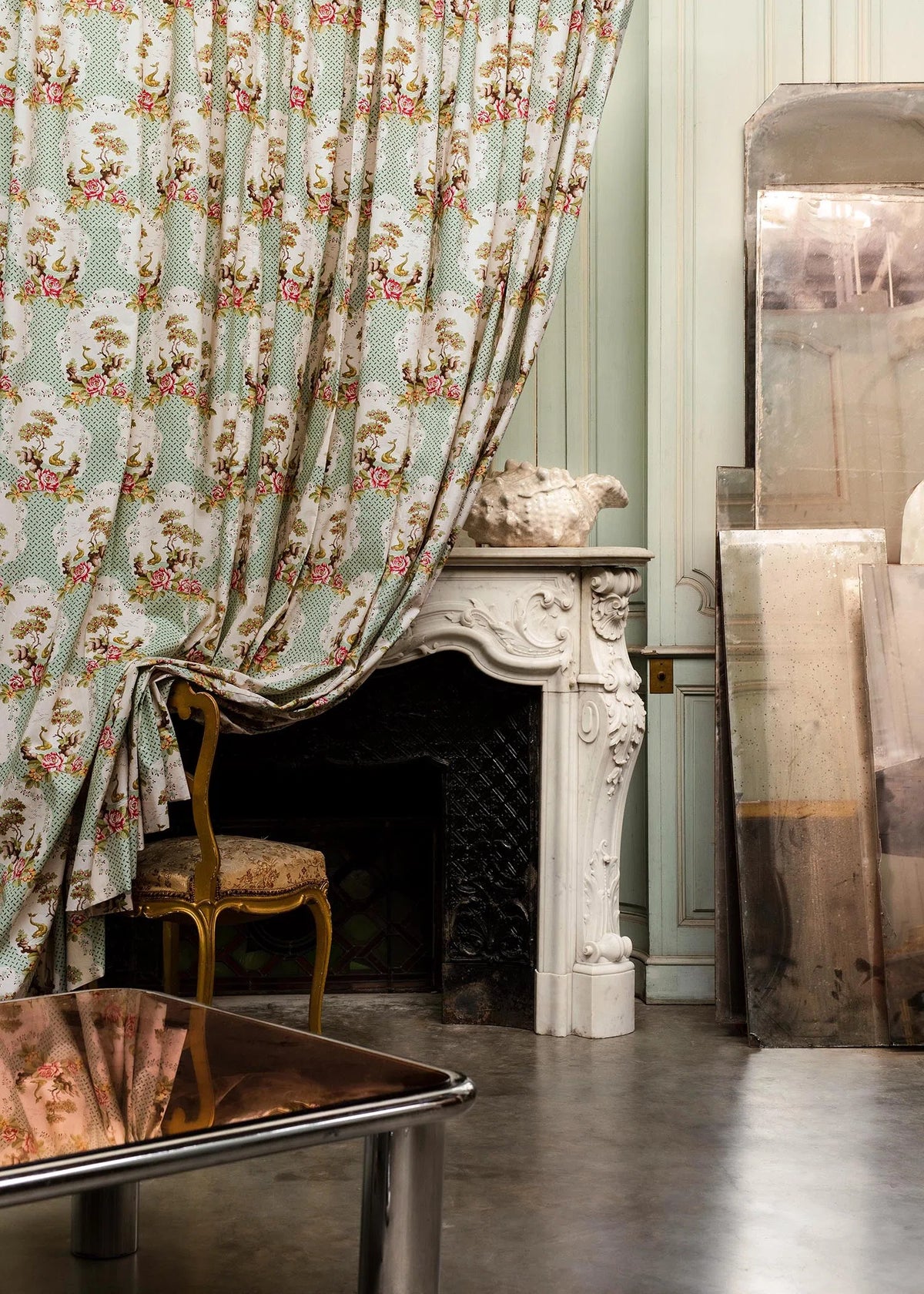 Pierre Frey Le Dauphin — scenography