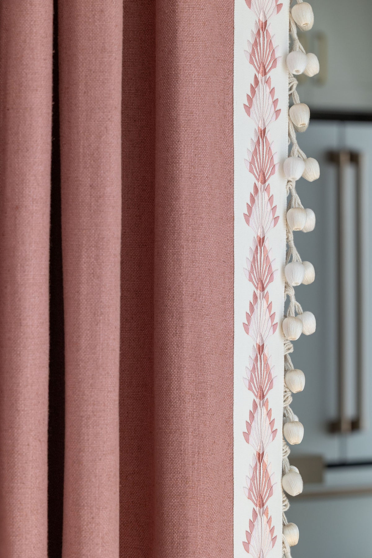Samuel and Sons Calisto Triple Bead Fringe — scenography