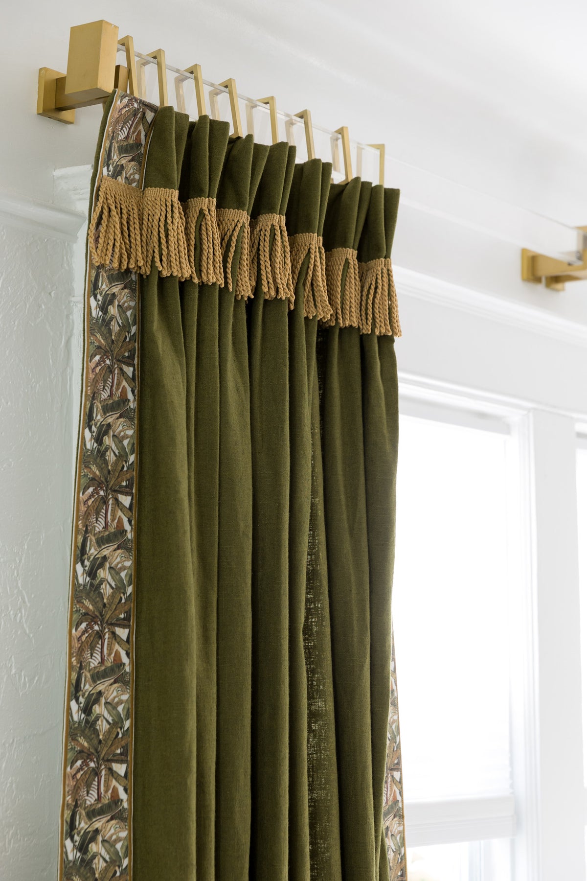 Samuel and Sons Island Canopy Border — scenography