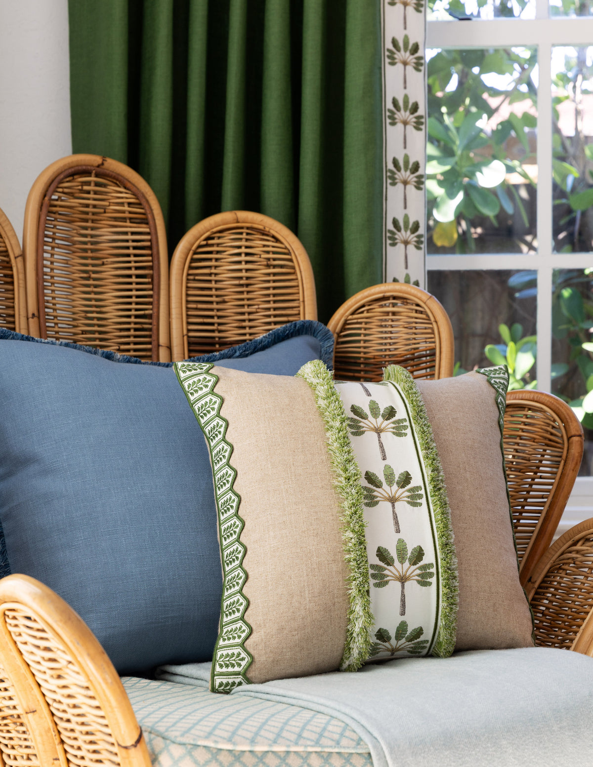 Samuel and Sons Palm Embroidered Border — scenography