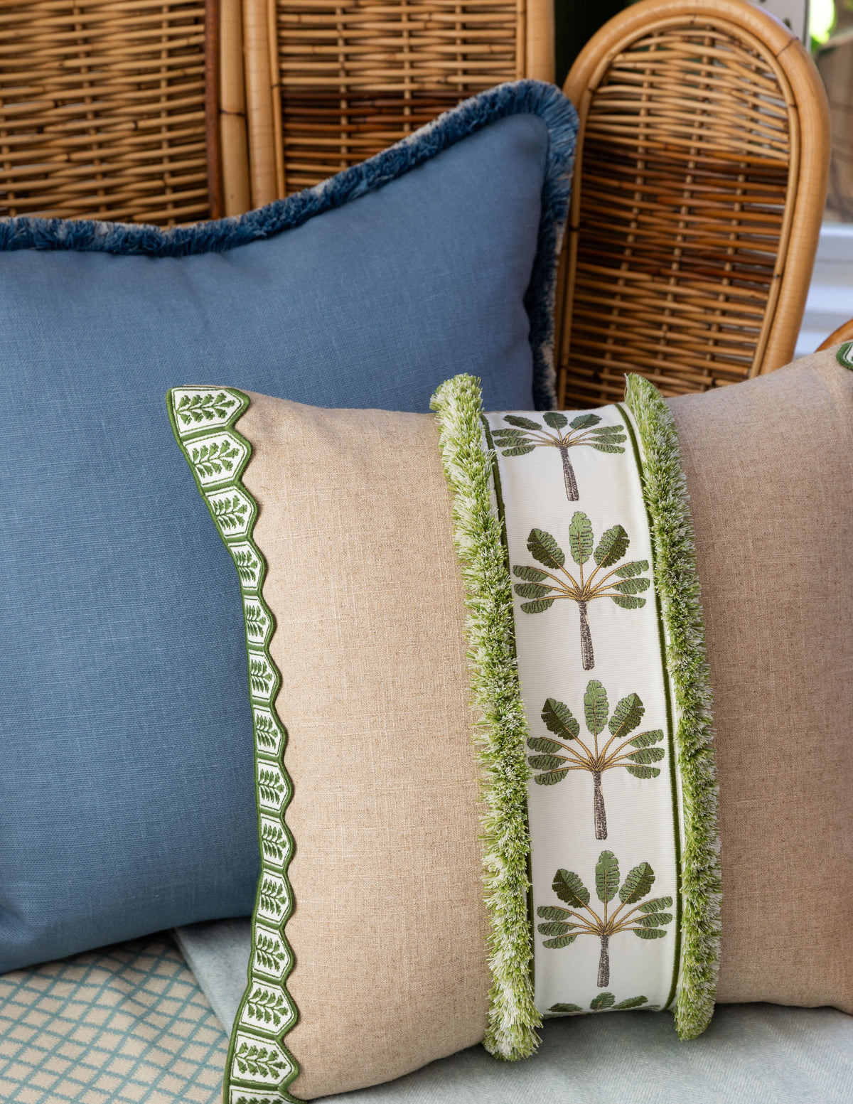 Samuel and Sons Palm Embroidered Border — scenography