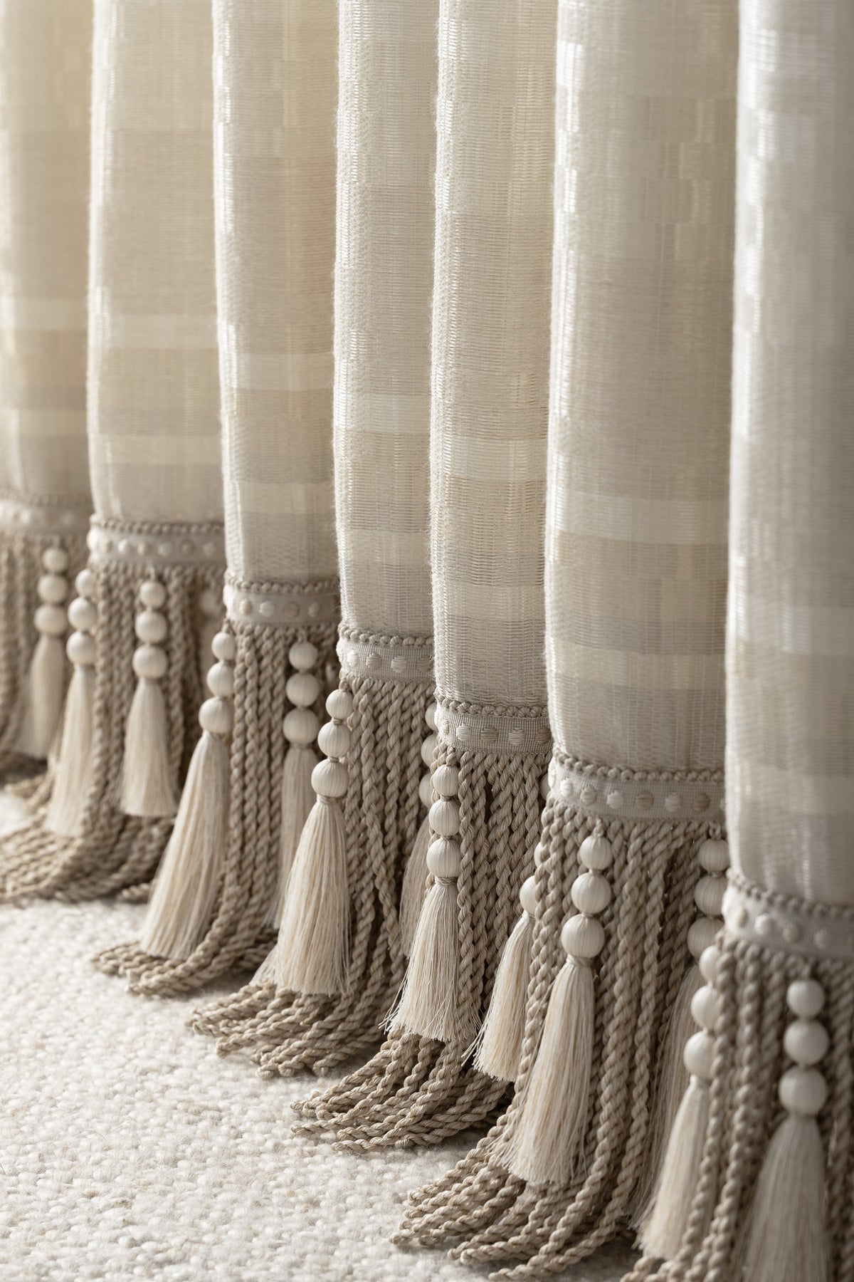 Samuel and Sons Romaunt Tasseled Bullion Fringe — scenography