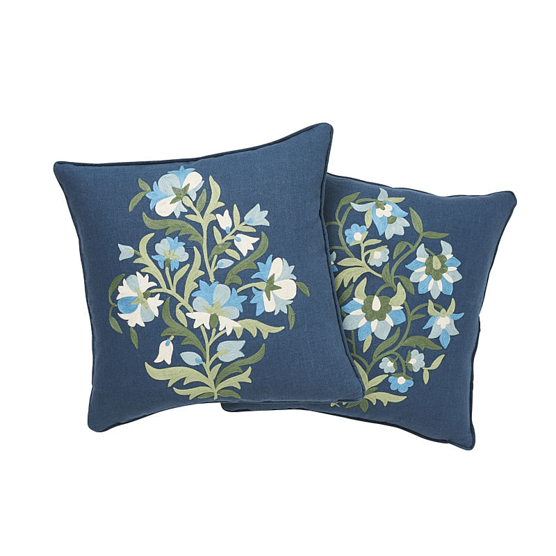 Schumacher | Antalya Medallian Pillow Pair fabric - SO7574004