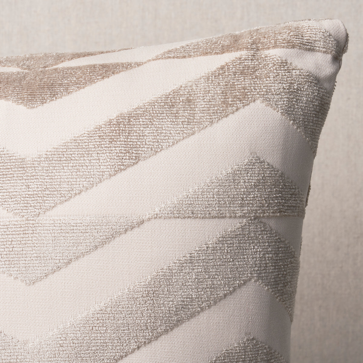 Schumacher | Broken Chevron Pillow fabric - SO8181006