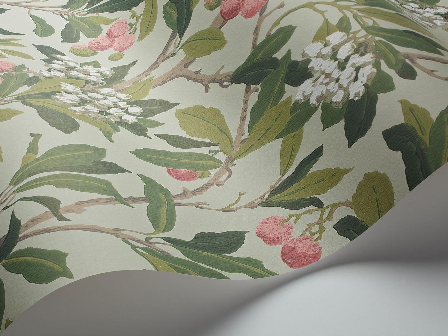 Cole & Son Strawberry Tree - interior