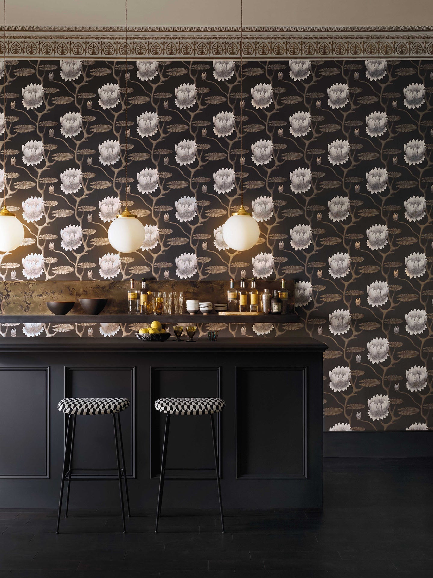 Cole & Son Summer Lily - interior