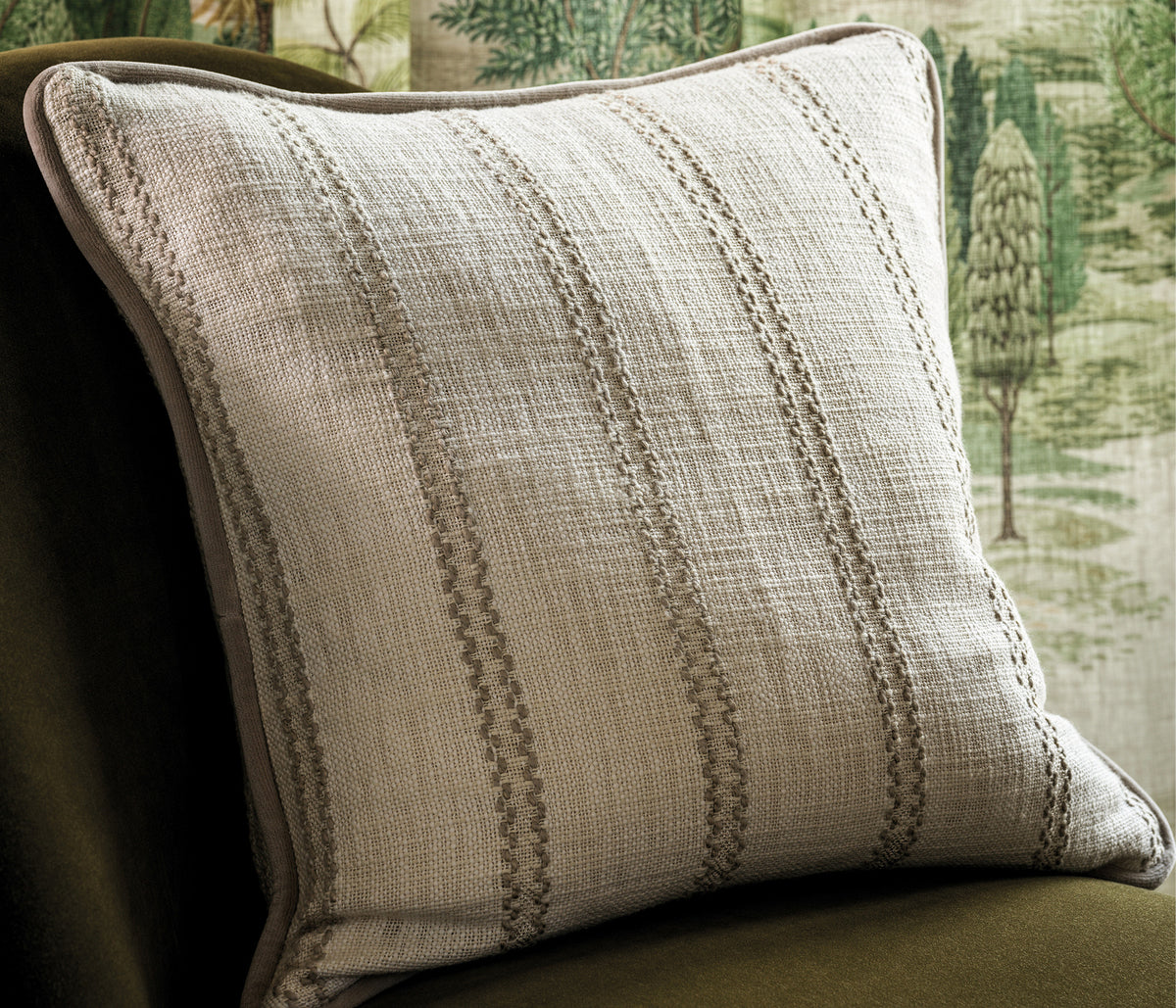 Osborne & Little | Neva - room setting