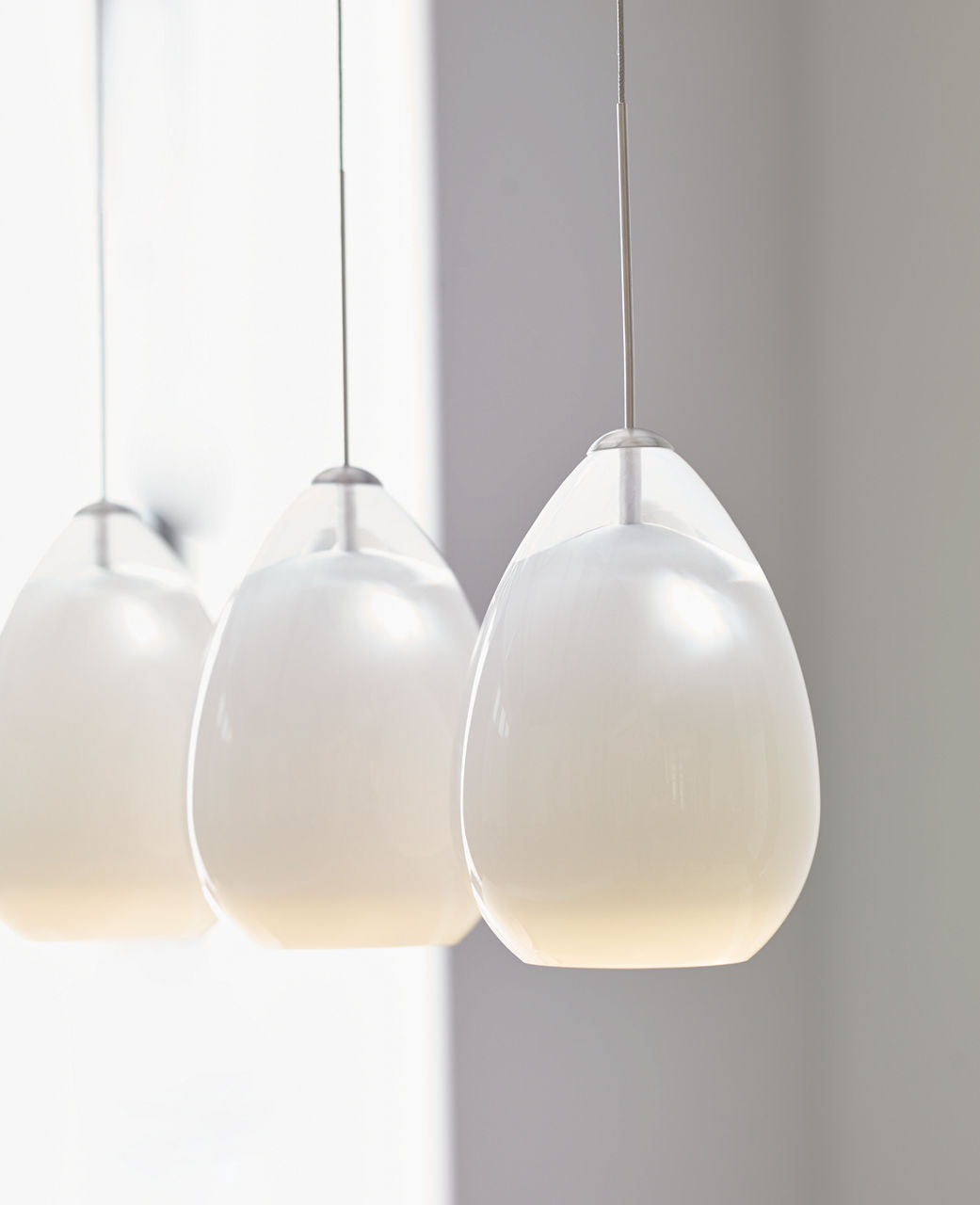Visual Comfort | Sean Lavin | MonoRail Alina Pendant