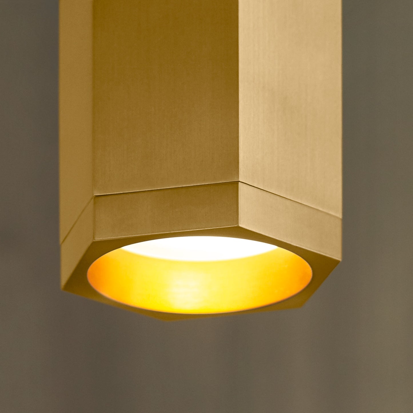 Visual Comfort | Sean Lavin | MonoRail Blok Small Pendant