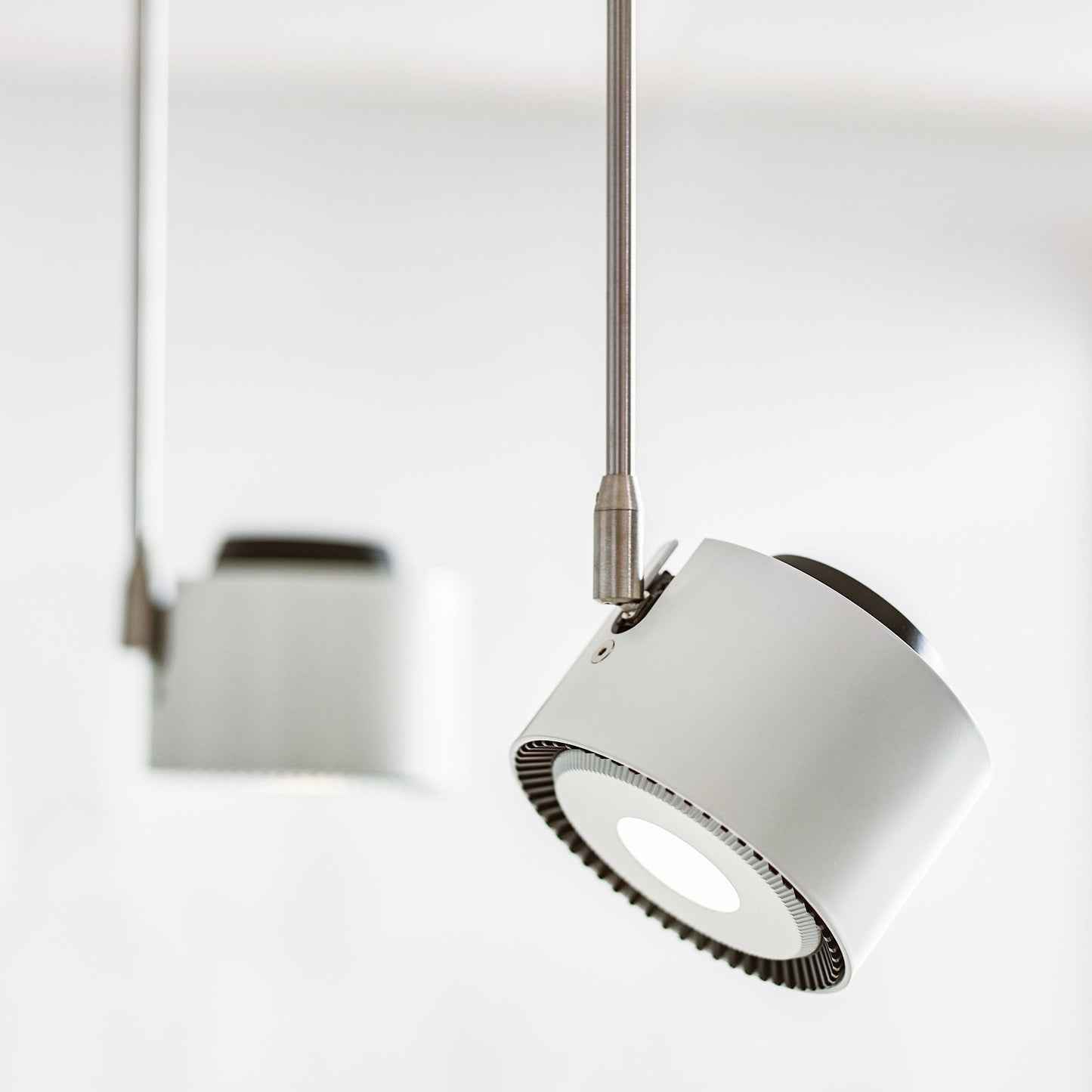 Visual Comfort | Sean Lavin | MonoRail ISO Head