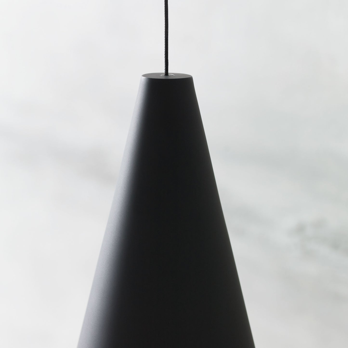 Visual Comfort | Sean Lavin | MonoRail Mini Joni Pendant