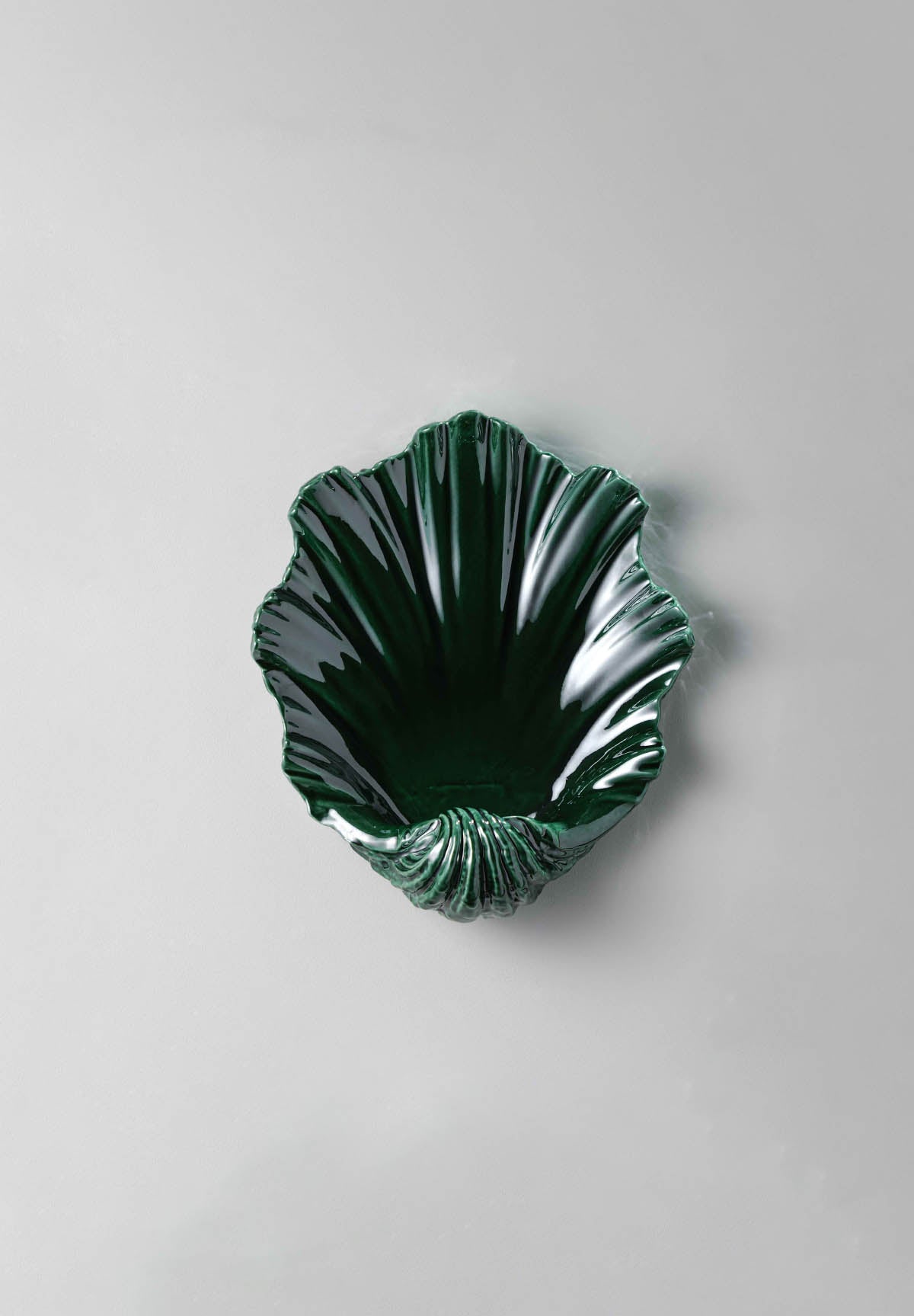 Scallop Ceramic Wall Light Small - Myrtle