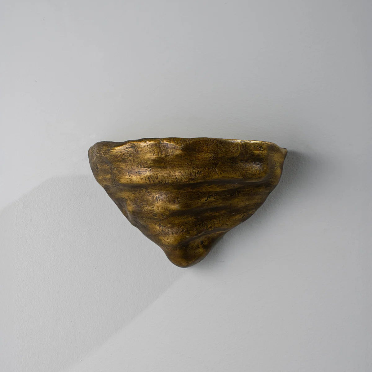 Porta Romana | Mollusc Wall Light