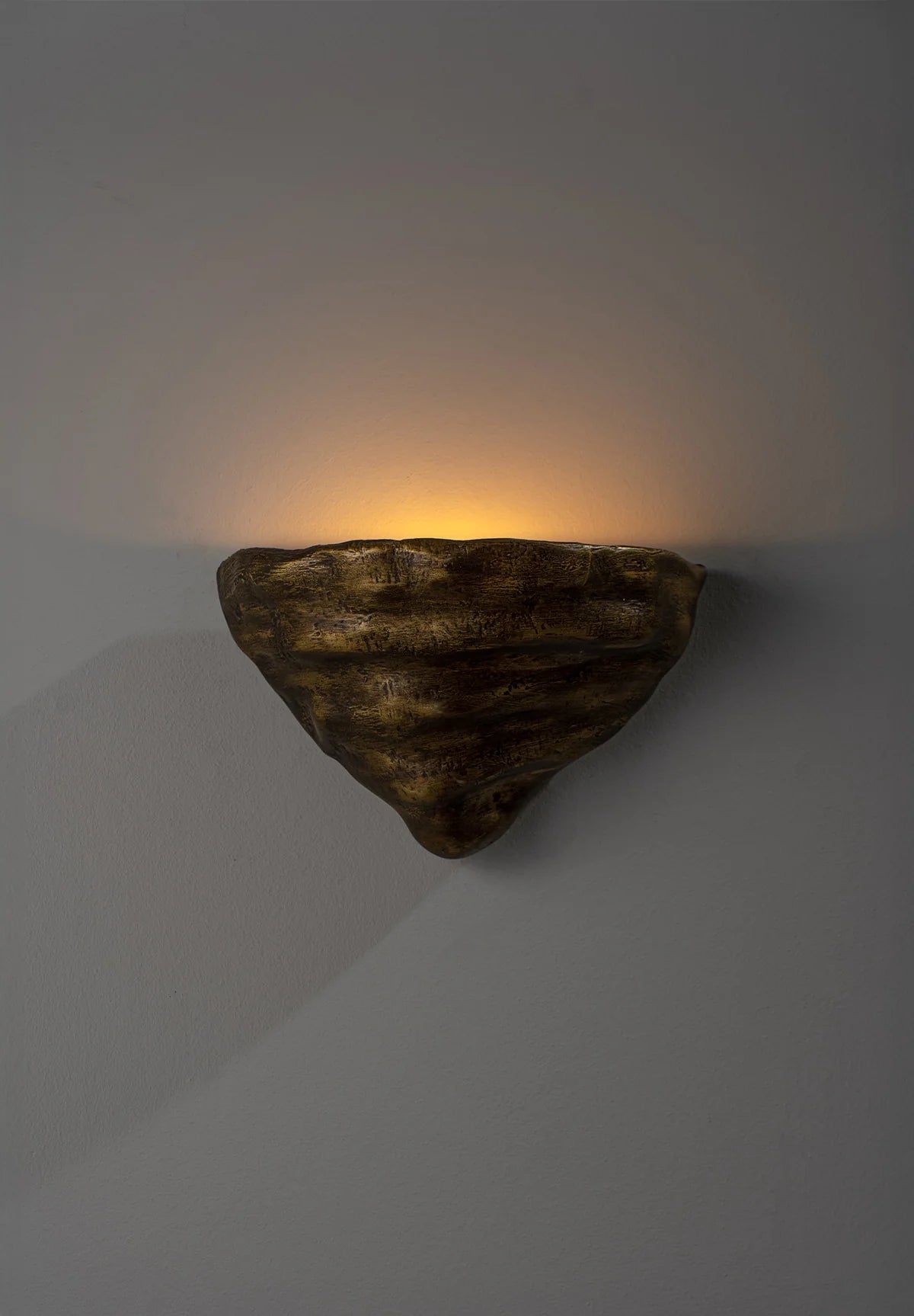 Porta Romana | Mollusc Wall Light