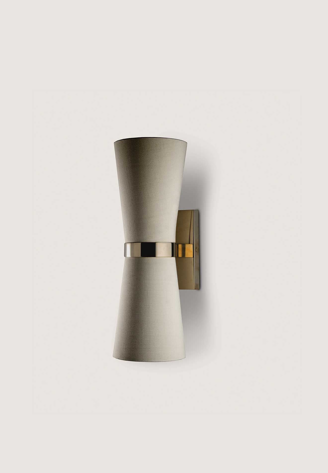 Porta Romana I Lilburn Wall Light Large