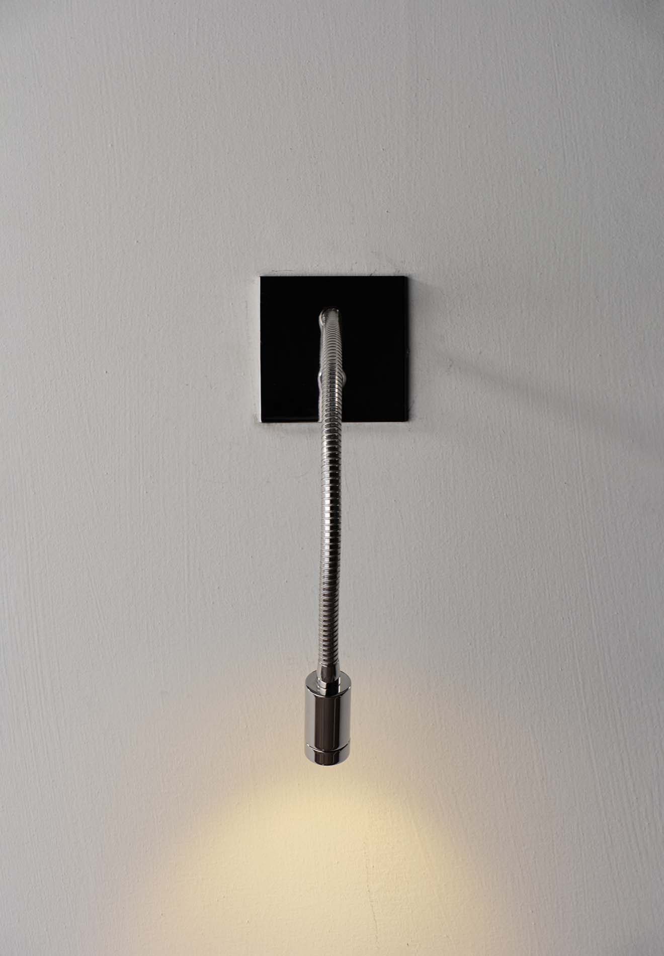 Porta Romana I Jordan Wall Light Large