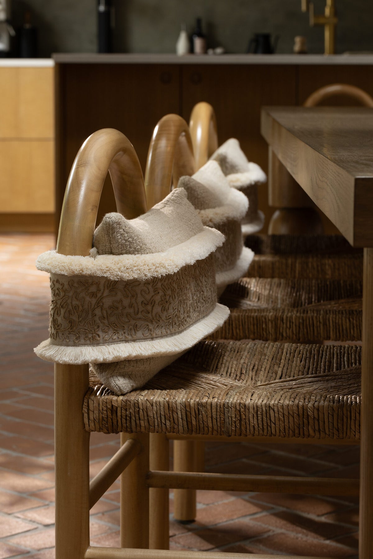 Samuel and Sons 1" Bali Cotton Brush Fringe — scenography