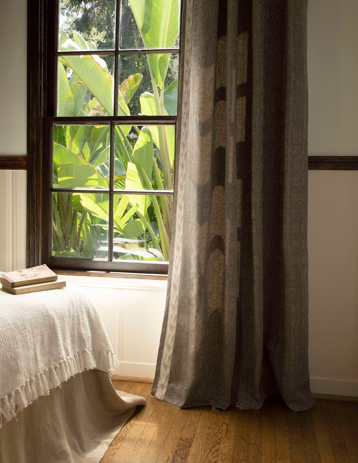 Samuel and Sons Terrace Ikat Border — scenography