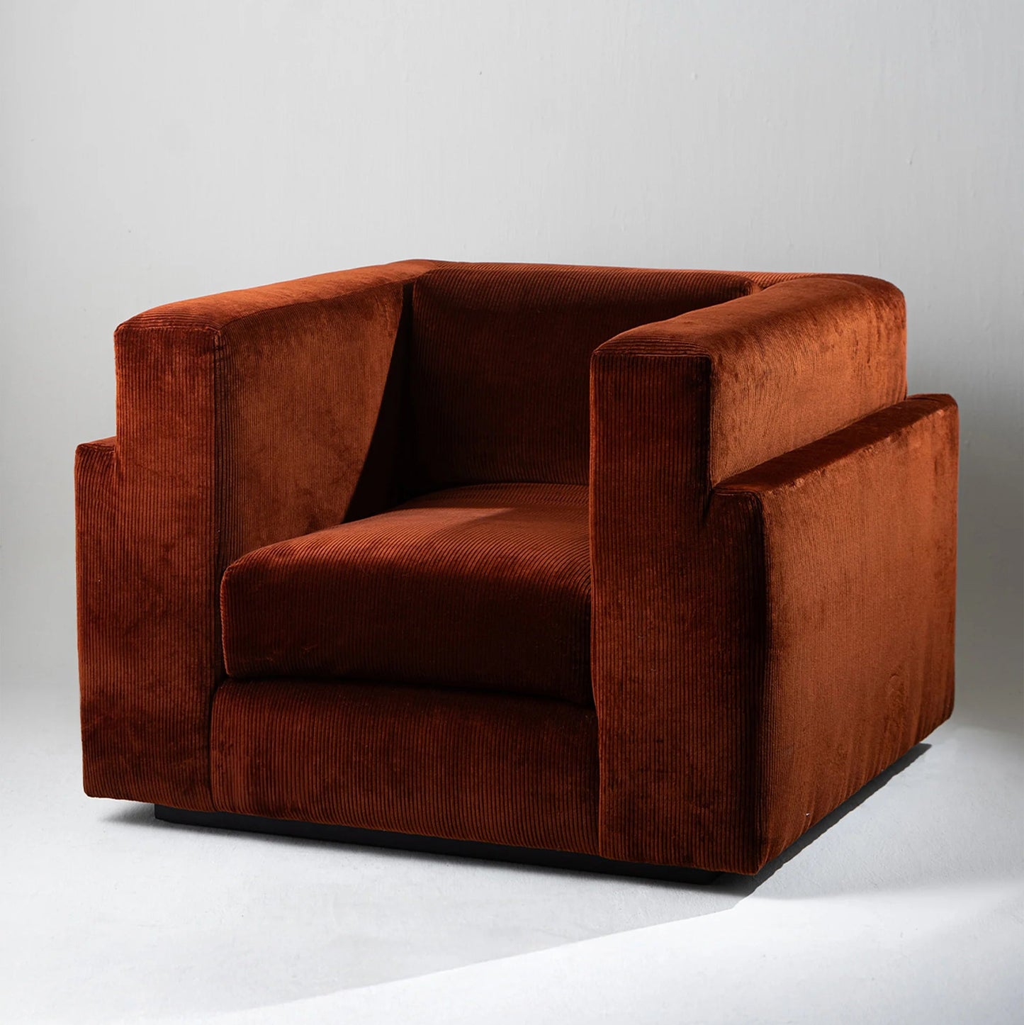 Porta Romana | William Armchair