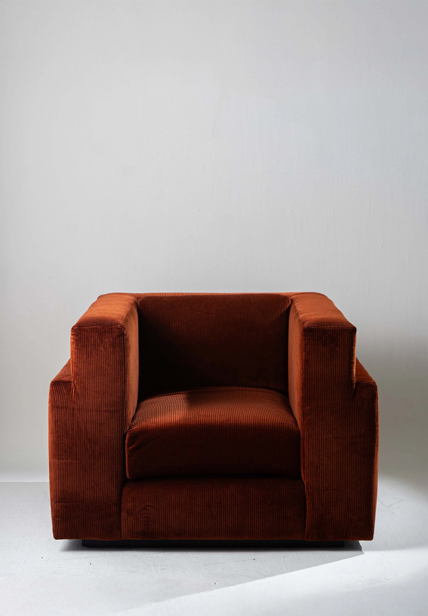 Porta Romana | William Armchair