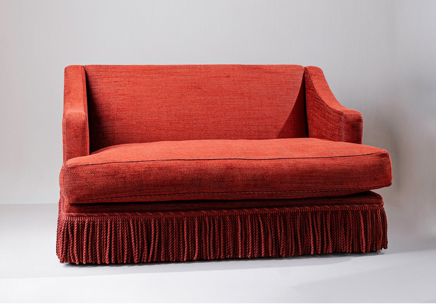Porta Romana I Yazmine Loveseat
