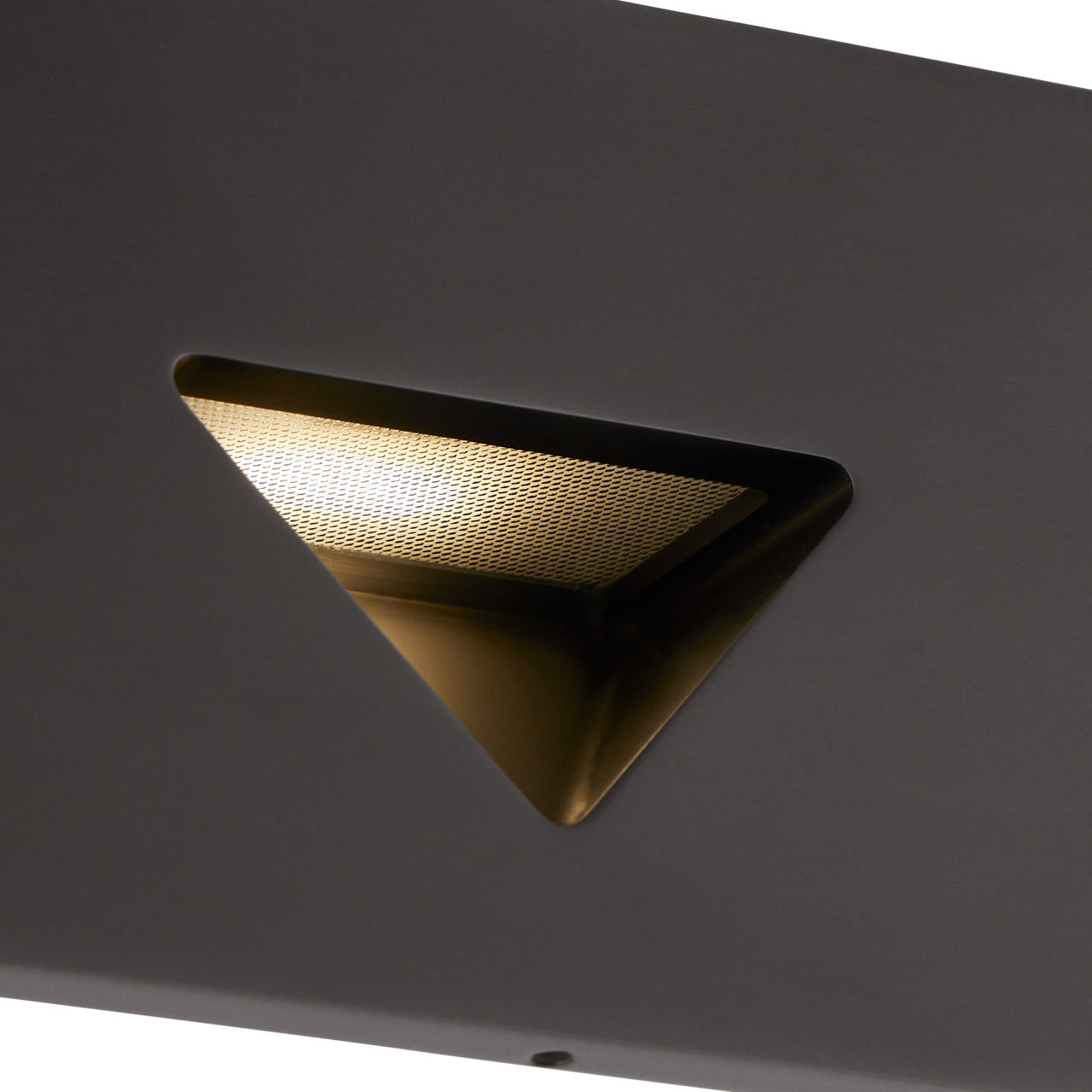 Visual Comfort | Kaidan Triangle 12V Step Light