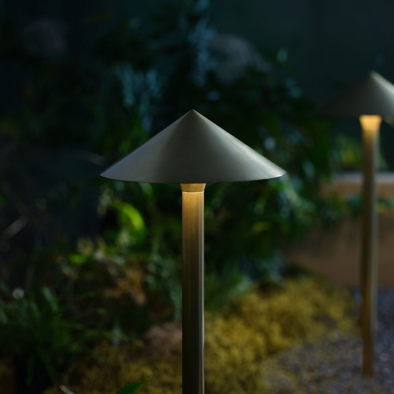 Visual Comfort | Peak Wide Path & Area Light