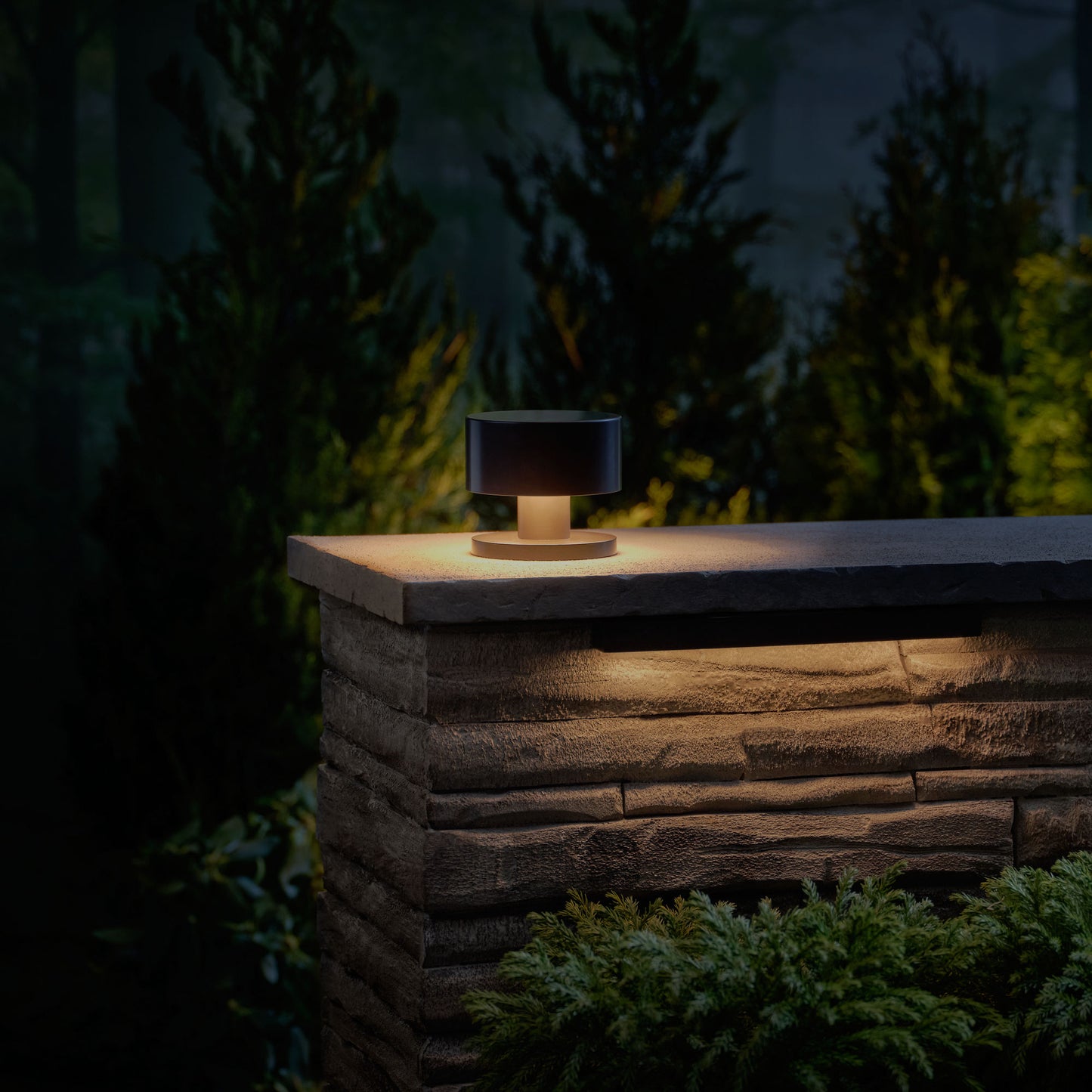 Visual Comfort | Sentinel Shallow Wall Post Mount Light
