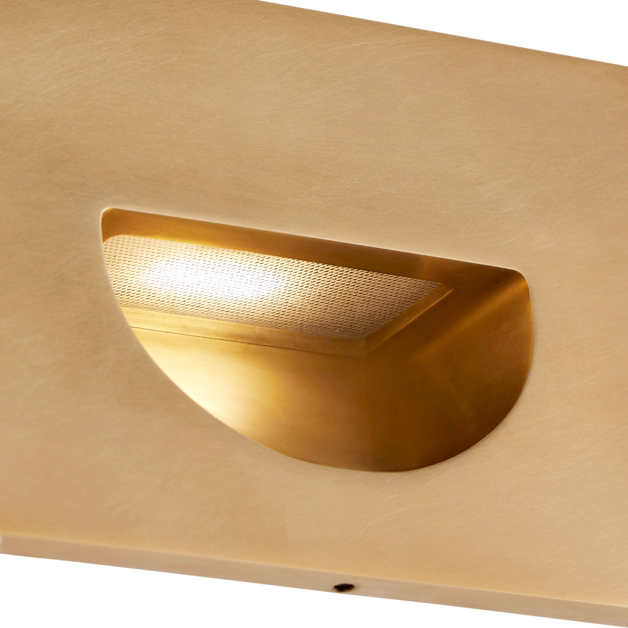 Visual Comfort | Kaidan Round 120V Step Light
