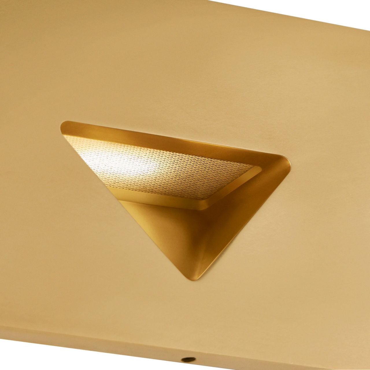 Visual Comfort | Kaidan Triangle 120V Step Light