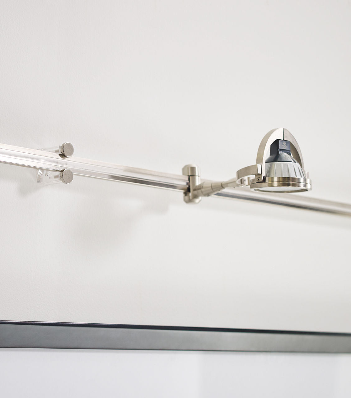 Visual Comfort | Sean Lavin | Wall MonoRail