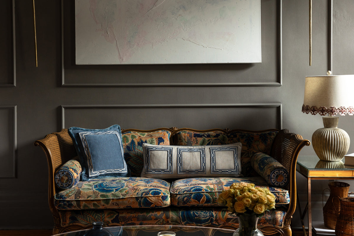 Samuel and Sons Heliara Velvet Rosette — scenography