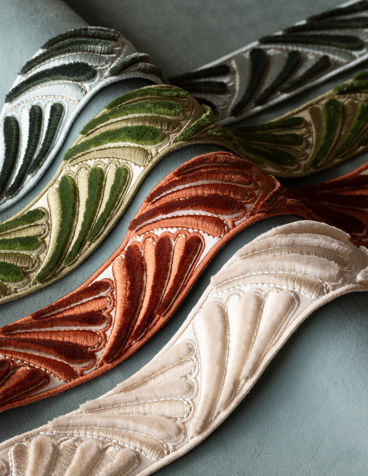 Samuel and Sons Laurentia Velvet Border — scenography