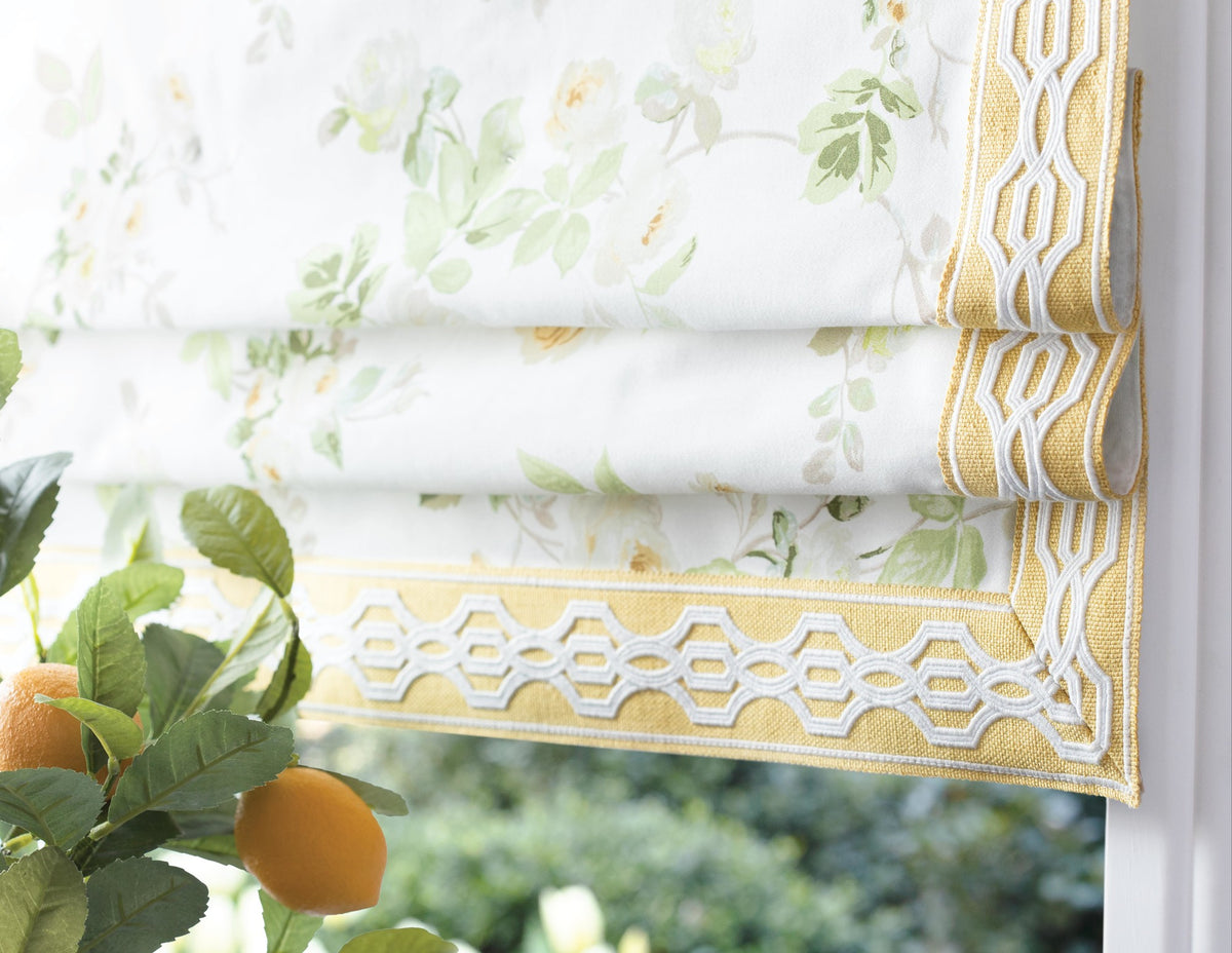 Samuel and Sons Veranda Linen Appliqué Border — scenography