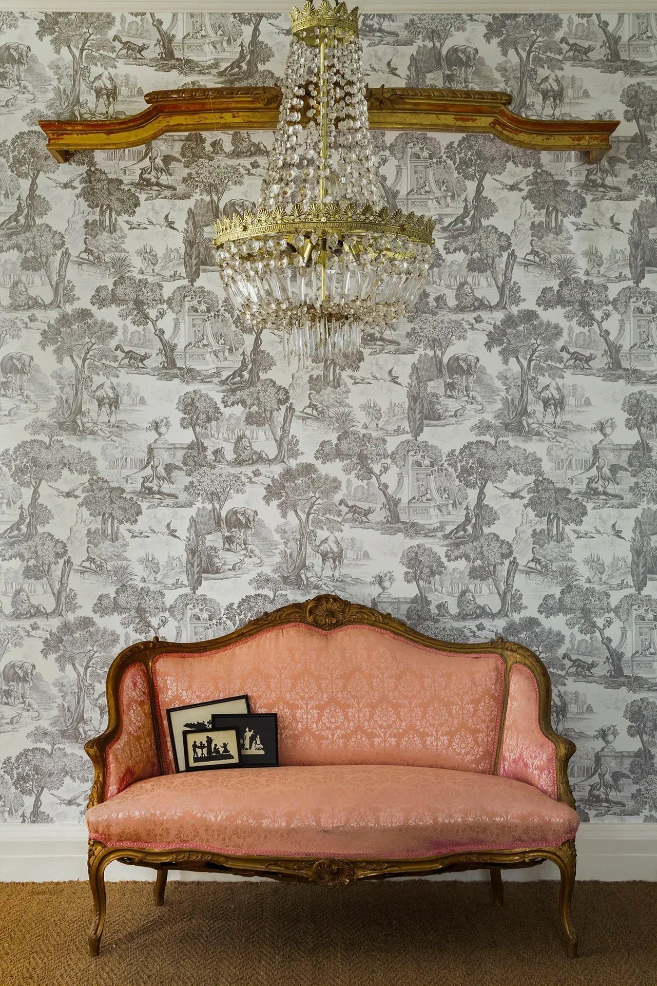 Cole & Son Versailles - interior