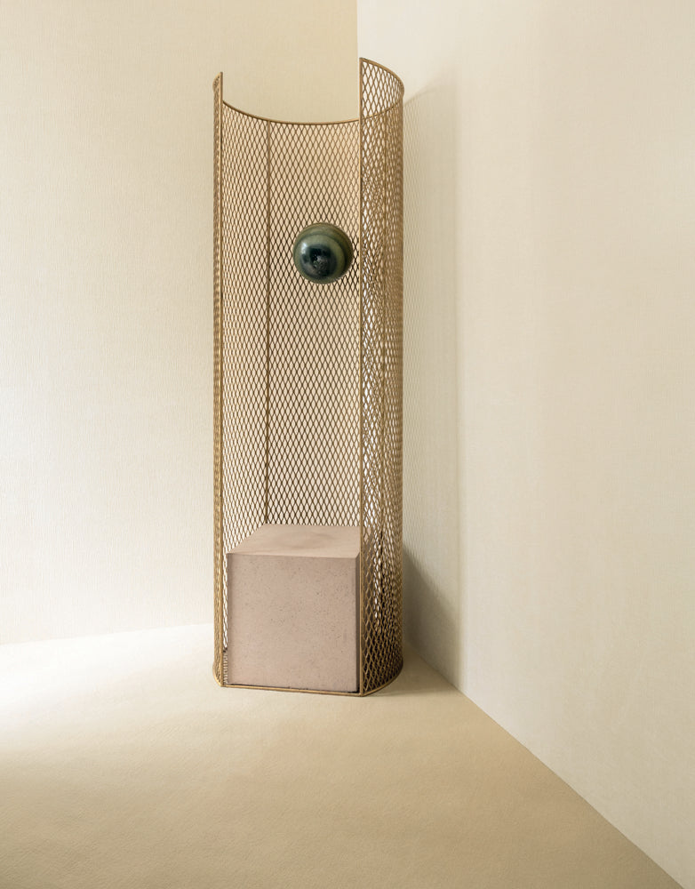 Pierre Frey Ambre wallpaper, room setting 1