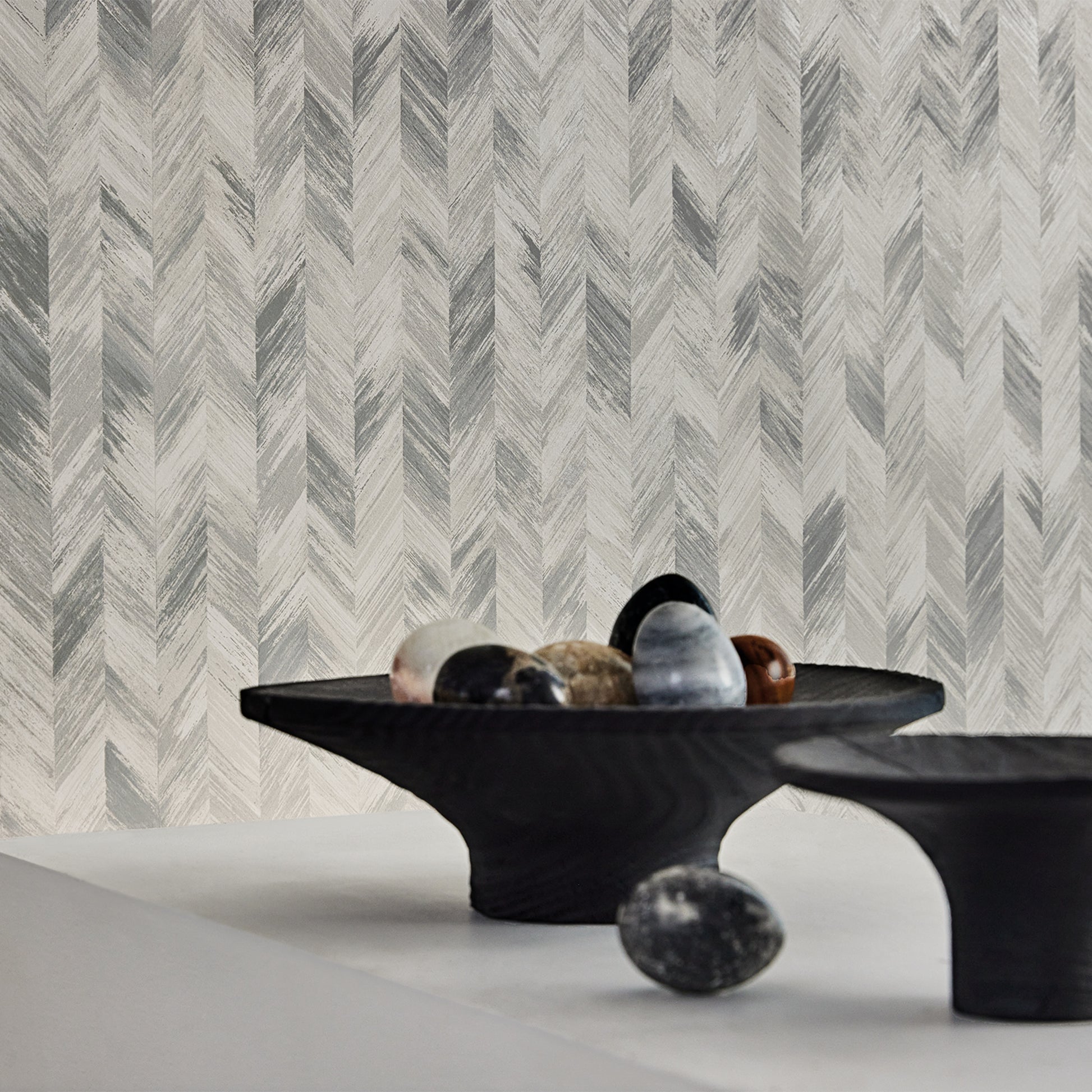 Pierre Frey Romo | Picota Wallcovering – Lovat — scenography