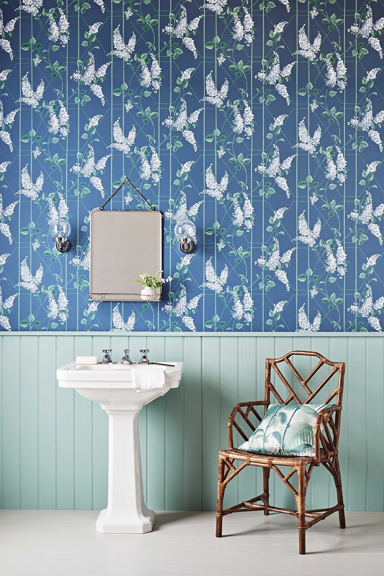 Cole & Son Wisteria - interior